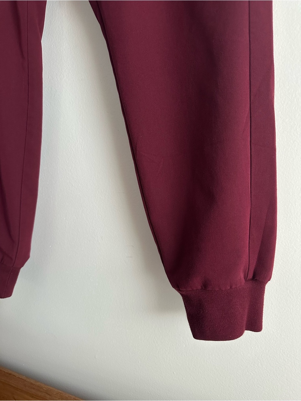 Figs • Zamora Jogger Scrub Pants in Burgundy - Picture 3 of 8